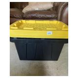 12 GAL TUFTOTE, 2 WITH LIDS