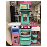LITTLE TYKES KIDS KITCHEN
