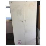 2 DOOR METAL CABINET, 4 SHELVES