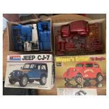 JEEP CJ7 MODEL KIT AND SKIPPERS CRITTER MODEL