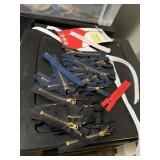 LARGE GROUP OF ZIPPERS