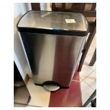 SIMPLE HUMAN TRASHCAN WITH PEDAL