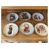 7 TOTAL 1970S CHRISTMAS CHILD HUMMEL PLATES, 72,