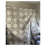 KING SIZE QUILT WEDDING RING PATTERN, MACHINE