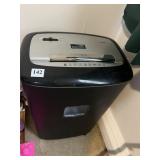 OFFICE MAX SHREDDER