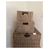 3 WOVEN NESTING BASKETS WITH LID AND ONE WICKER