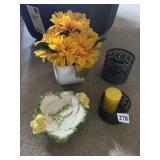 EASTER PLATE, FLOWER ARRANGEMENT, ETC.