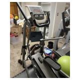 PRECOR ELLIPTICAL MACHINE