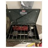 COLEMAN CAMP STOVE