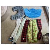 ASSORTED HEATING PADS, NECK WRAP, 8 TOTAL