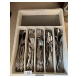 ONEIDA STAINLESS STEEL FLATWARE WITH SILVERWARE
