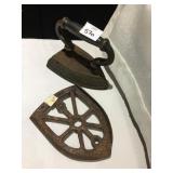 CAST IRON IRON WITH STAND, 6"