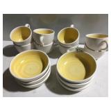 MADE IN THE USA 6 POTTERY BOWLS, 8 CUPS