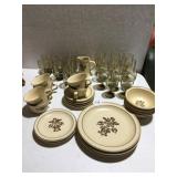 PFALTZGRAFF VILLAGE PATTERN DISHES, PATTERNED