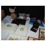 STOCKING HAMMERED ALUM. HOLDER, GLASS ORNAMENT,