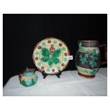 MAJOLICA #20 -9" LEAF DESIGN CENTER PLATE, 4" H