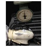 HAMILTON BEACH MIXER AND HANSON KITCHEN SCALE