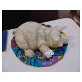 12" SLEEPING PIG RESIN GARDEN DÉCOR