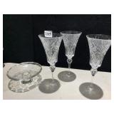 THREE ETCHED CRYSTAL WINE GLASSES, PEDESTAL DISH,