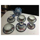 BLUE OPALECENSE TEA POT WITH EXTRA LID, 3