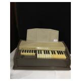 EMENEE ORGAN CHILD SIZE ELECTRIC