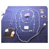 SILVER TONE CHAIN NECKLACE WITH PEARLS, PENDANT