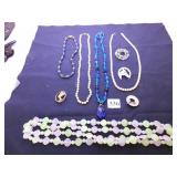 PEARL NECKLACES, FOUR PINS HORSEHEAD IN