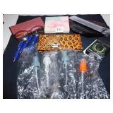 WALLET WITH LEOPARD PRINT COSMETIC BAG COSMETIC