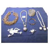 BEADED NECKLACE AND BRACELET, TORTOISE SHELL