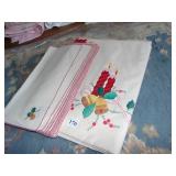 NEW EMBROIDERED APPLIQUE TABLE CLOTH AND NAPKINS