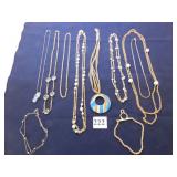 GROUP OF CHAIN NECKLACES, TWO BRACELETS, NECKLACE