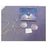 TWO PAIR OF VINTAGE EYEGLASSES ONE PAIR WITH CASE