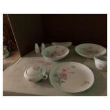 SET OF DISHES JAPAN AS PICTURED