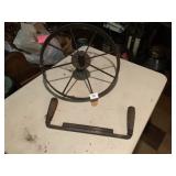 VINTAGE WHEEL 15.5" ROUND & DRAW KNIFE