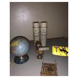 BANK GLOBE, COMP. CLEANER, IACOCCA BOOK