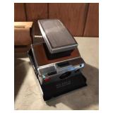 POLAROID SX-70 LAND CAMERA