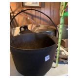CAST IRON FOOTED POT