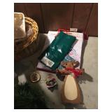 NEW CHRISTMAS GARLAND, 3 NEW NESTING BASKETS,