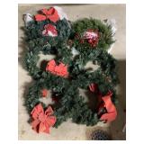 6 CHRISTMAS WREATHS