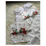 STRAWBERRY NAPKINS, TABLE CLOTHES, ETC.