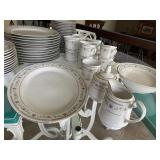 SET OF DISHES TIVOLI SERVICE FOR 10
