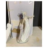 LLADRO MISSING SOME ROSES AND FINGERS AS PICTURED