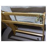SOLID WOOD QUILT RACK, 31HX31.5X10D