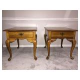 BROYHILL QUEEN ANNE STYLE LEG SIDE TABLES OAK 22"