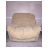 TAN RECLINER TUFTED BACK AND SEAT EXTRA WIDE VERY