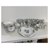 LARGE LOT OF PFALTZGRAFF YORKTOWN, OVAL SERVING,