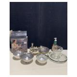 SILVERPLATE CENTER PIECE AND BOWLS W/ LINERS