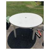 ROUND PLASTIC PATIO TABLE WITH UMBRELLA HOLE, 47"
