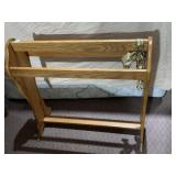 SOLID WOOD QUILT RACK, 31HX31.5X10D