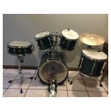DRUM SET YAMAHA STAGE CUSTOMS GREEN SNAIR DRUM,